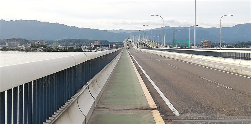 滋賀県、びわ湖の琵琶湖大橋以南=南湖=を昼夜かけてのハイキングで一周・・約４０Ｋｍ？